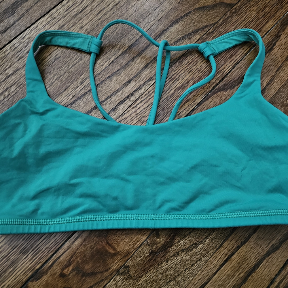 Green LULULEMON yoga Sport Bra